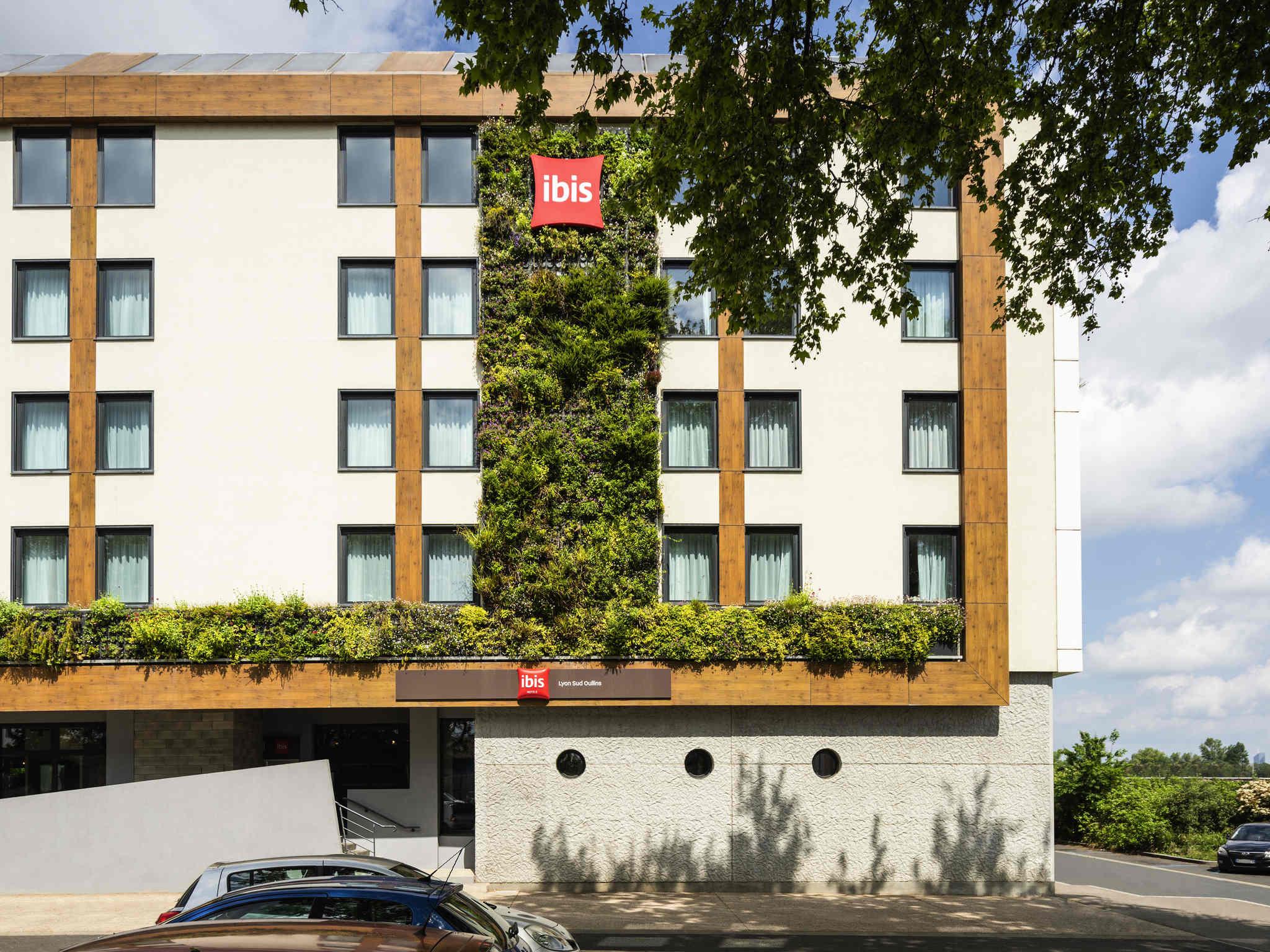 Ibis Lyon Sud Oullins Hotel Exterior photo
